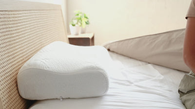 Sleeping on memory foam pillow